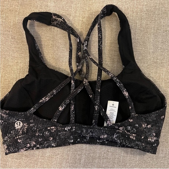 1012. NWOT - Lululemon Set Bra & 21” Crop Equalized Multi - Picture 6 of 14